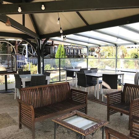 Saint-Omer-en-Chaussée Logis - Hotel & Restaurant Moulin Des Forges מראה חיצוני תמונה